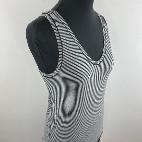 LULULEMON Black White Striped Sleeveless Scoop Neck Pullover Athletic Tank Top 4 - Picture 4 of 5